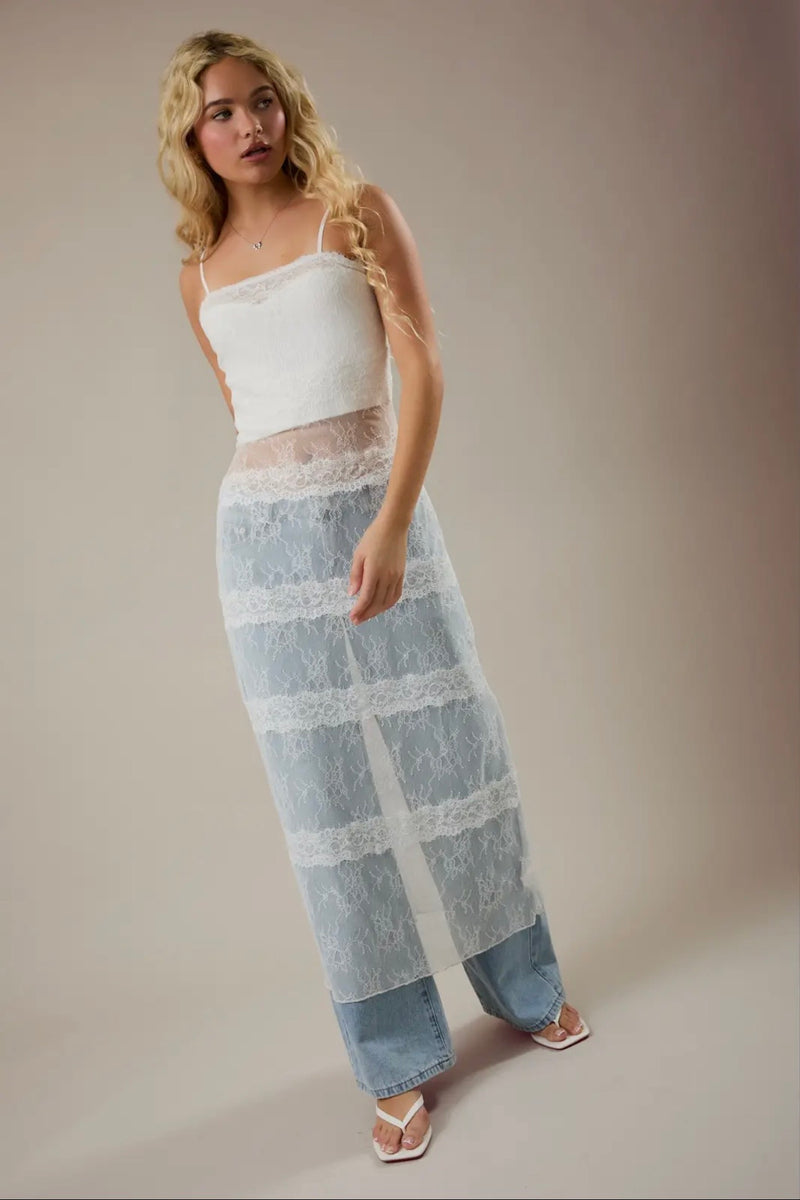 Delilah Lace Maxi Dress