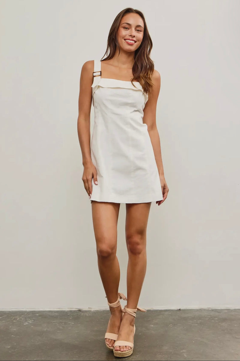 Stretched Linen Dress with Buckle Straps